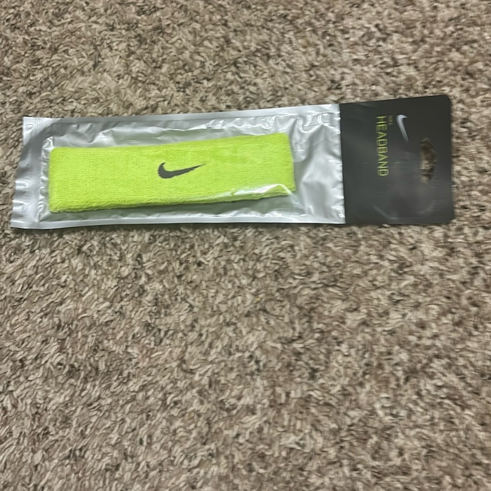 Nike headband.  New.